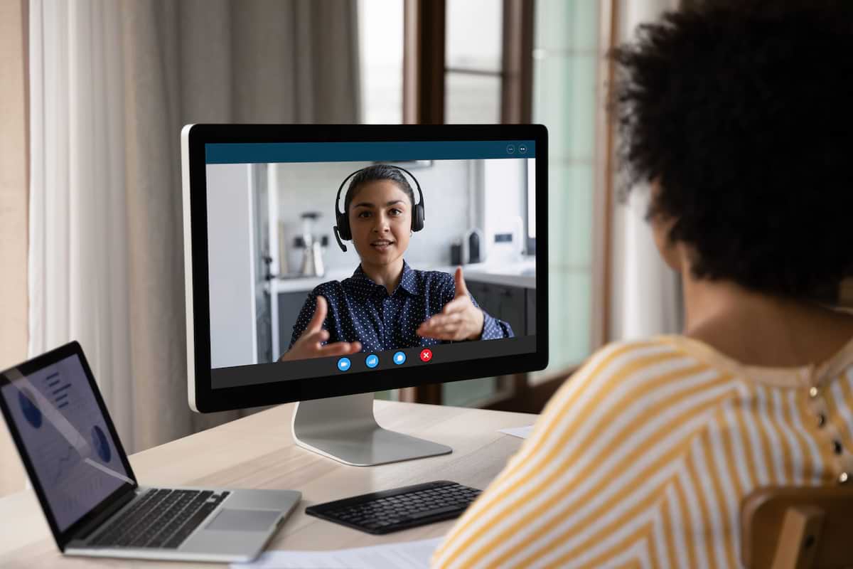 Mastering the Art of Virtual Interviews: A Complete Guide for Job Seekers