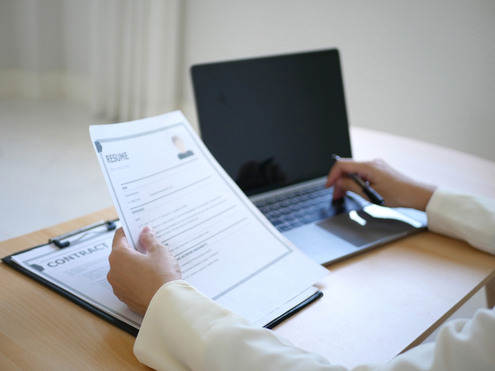 Crafting a Winning Resume in Minutes