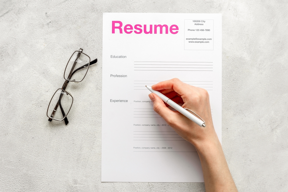 Tailoring Resumes for Specific Job Openings: A Step-by-Step Guide