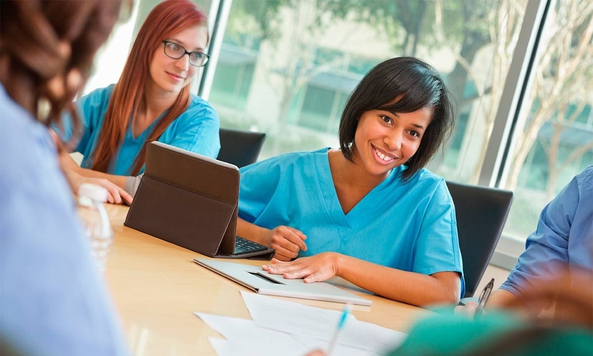 Healthcare Jobs in Edinburgh – Nurses and Assistants Earning Up to £35,000 a Year